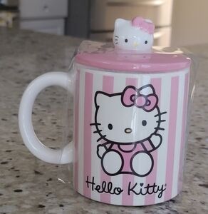 Hello Kitty Mug with Lid NWT